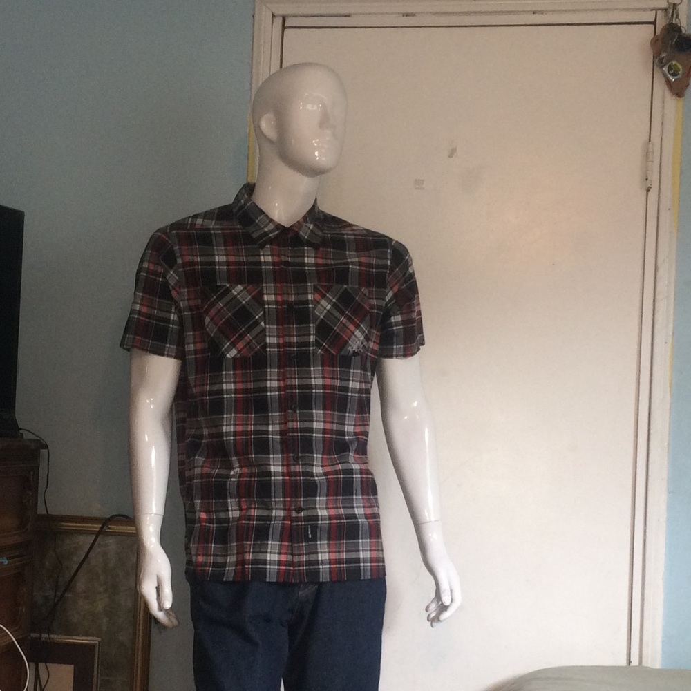 Short sleeve shirt